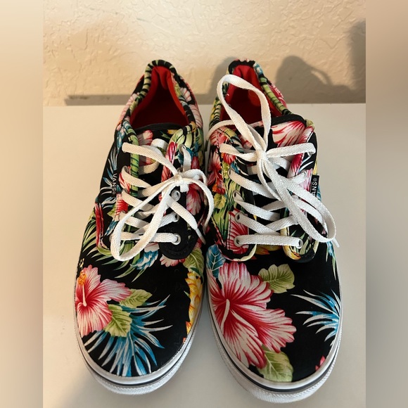 Vans Women’s Tropical Floral Canvas Shoes - Picture 1 of 2